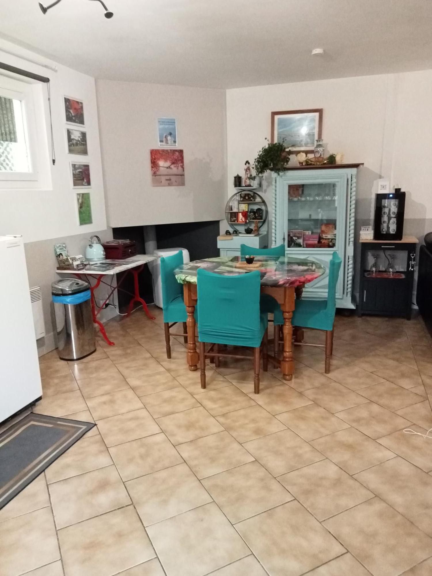 Une Pause Quelque Part Au Jardin Des Erables Et Des Niwakis Saint-Medard-de-Guizieres Εξωτερικό φωτογραφία